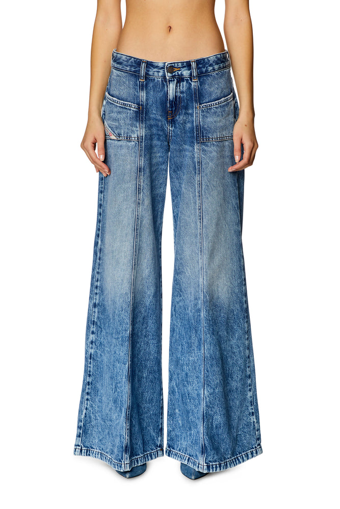 Bootcut and Flare Jeans - D-Akii